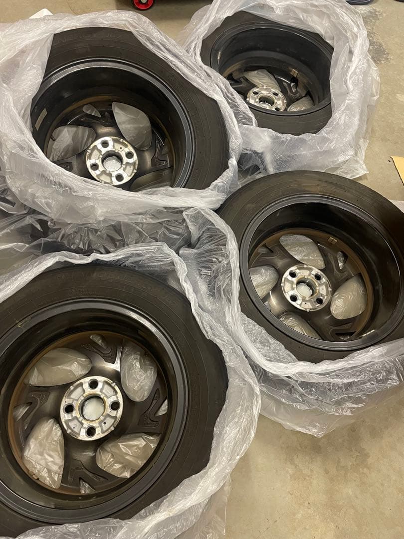 TOYOTAアクアモデリスタ15インチホイール