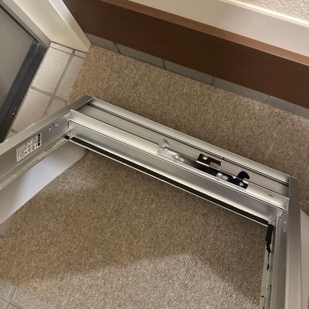 使用少ない美品♪ 2021年購入　リモコン有り　窓用エアコン　コイズミ　 冷房