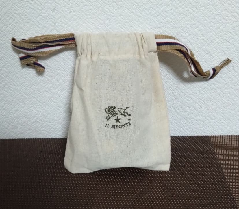 イルビゾンテ・キーケースホルダーブラック