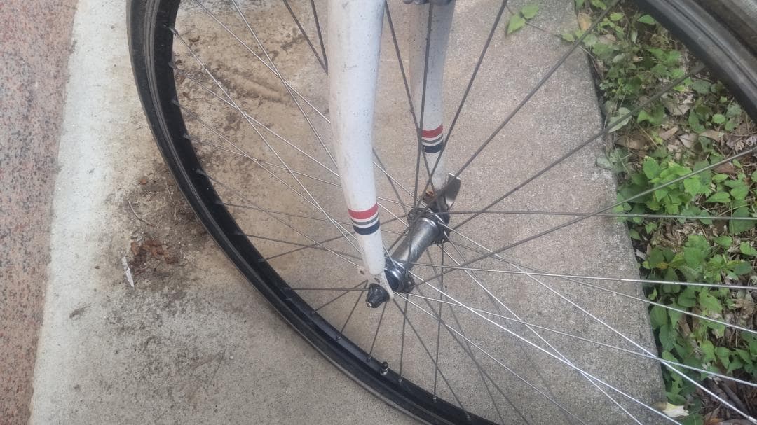 中古）RENAULT クロスバイク ホワイト 変速　ノーマル