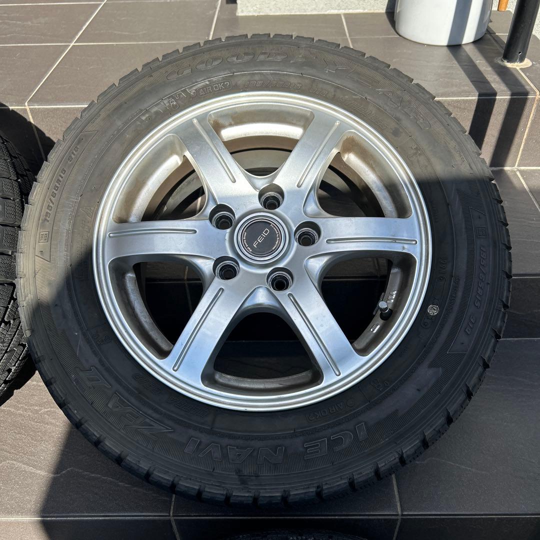 ブリヂストン スタッドレスタイヤ　ホイールセット 4本セット 15インチ