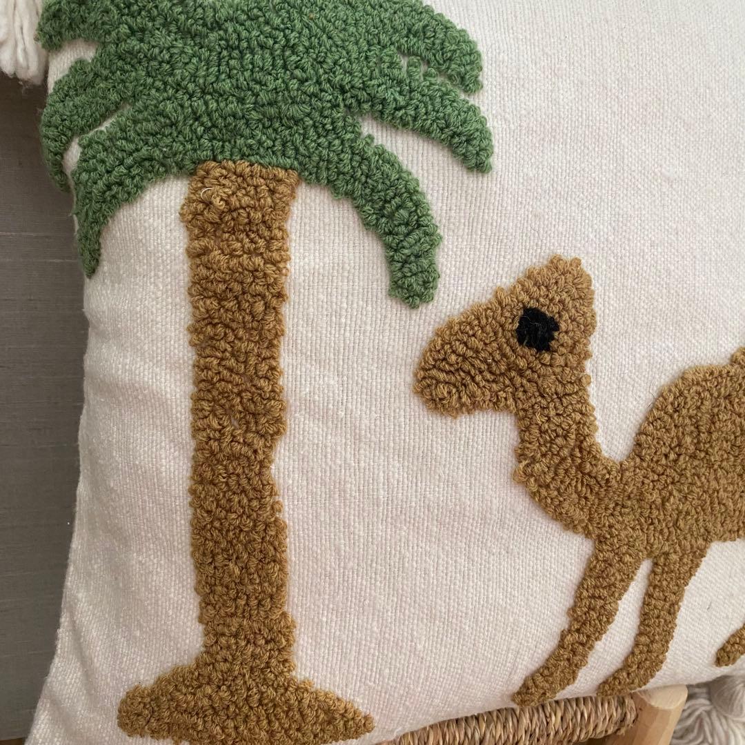 モロッコ　直輸入　2点セット　刺繍　クッションカバー