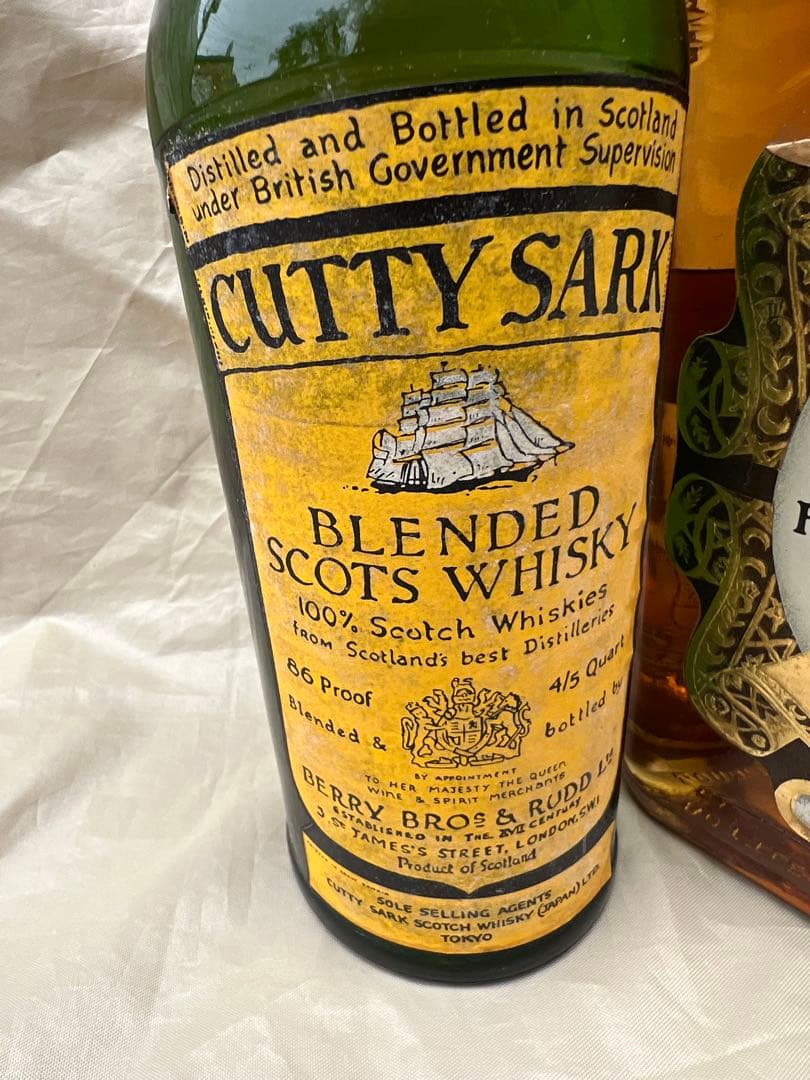 ★未開栓★カティーサークなどウイスキー4本セット古酒