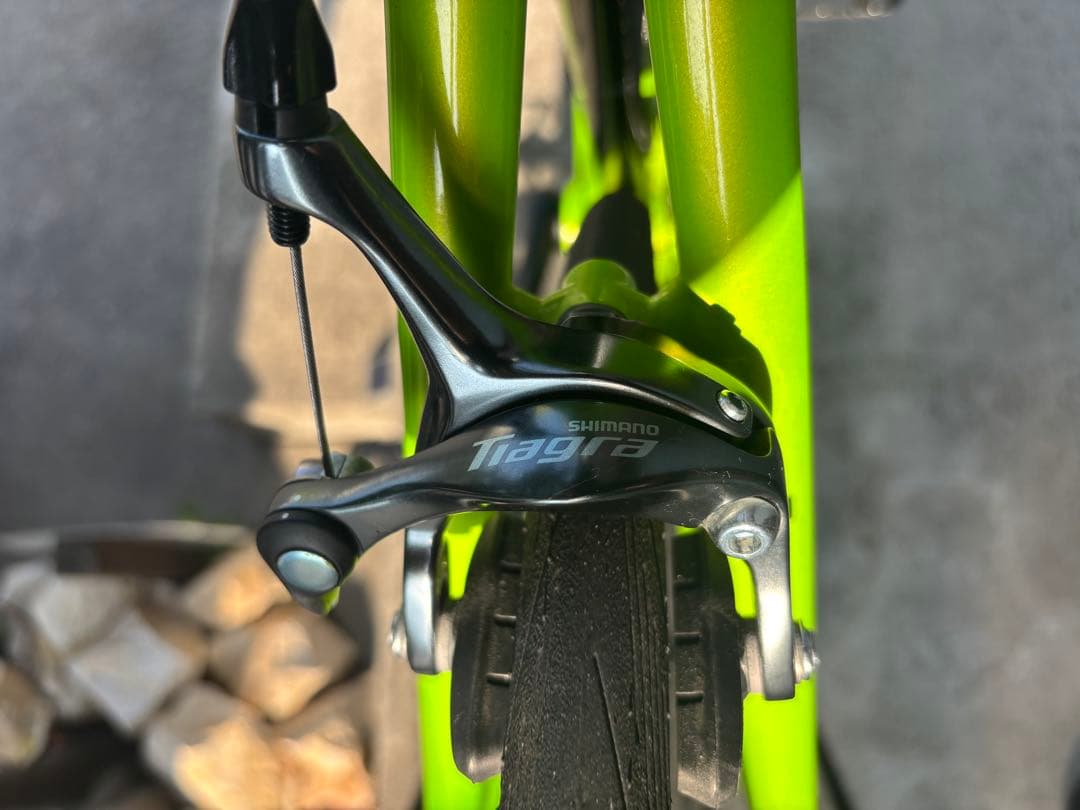 【けい】CANNONDALE CAAD12 TIAGRA ロードバイク