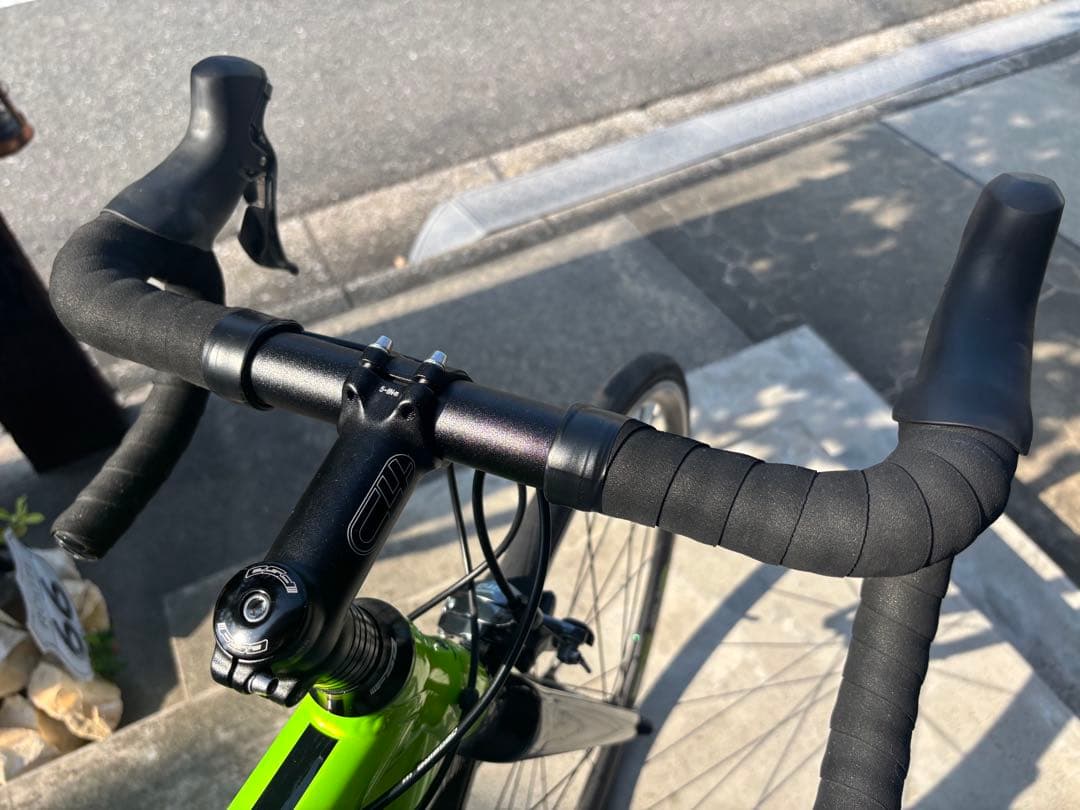 【けい】CANNONDALE CAAD12 TIAGRA ロードバイク
