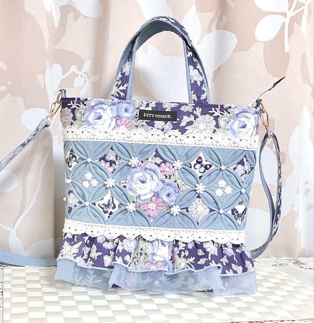 ゆみ❣️ カテドラルウィンドウ リバティ ローズエレン 手刺繍薔薇