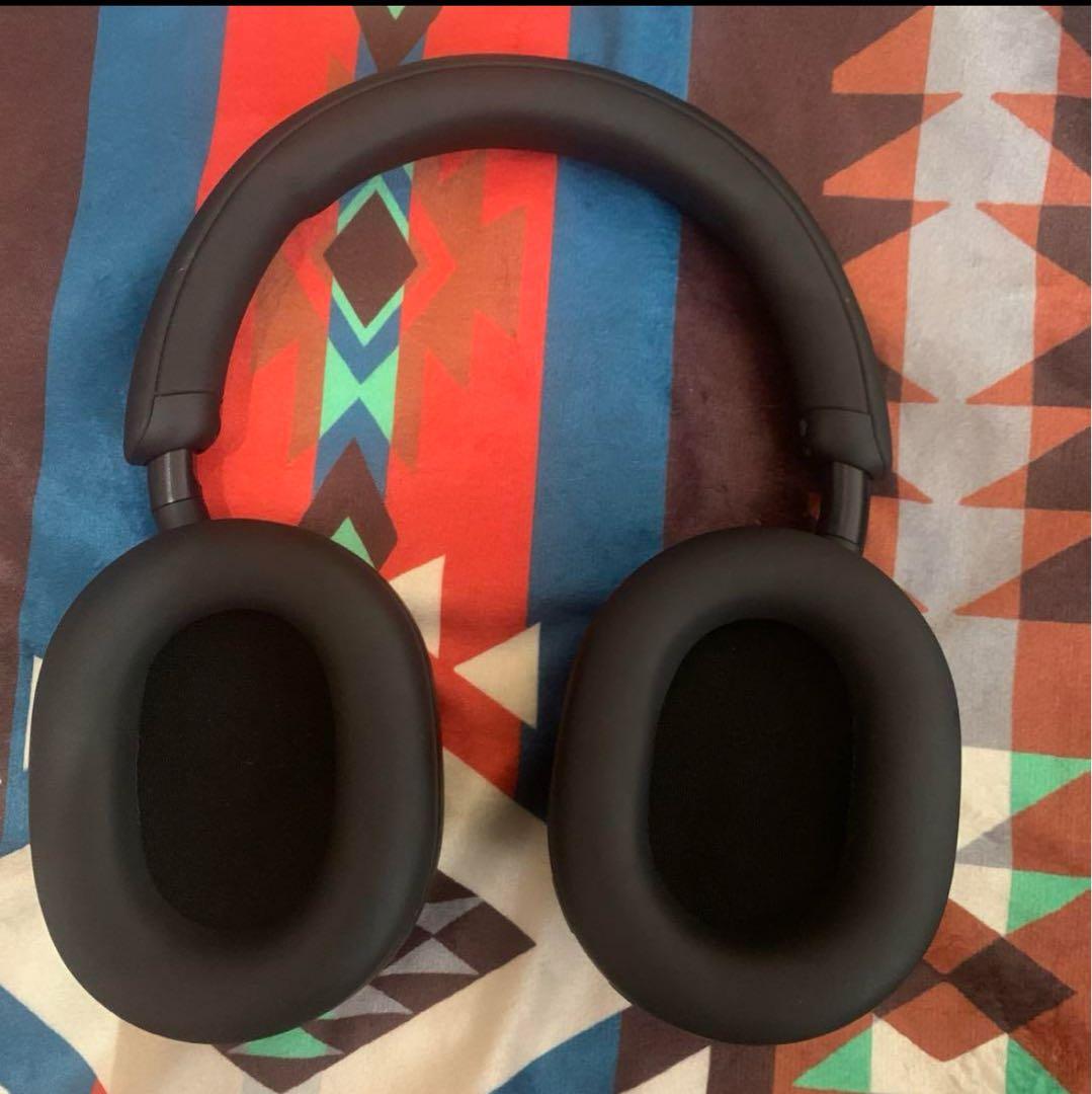 美品　SONY WH-1000XM5 ワイヤレスヘッドホン
