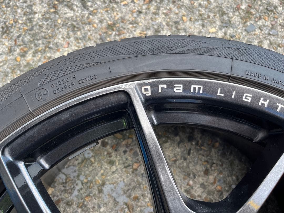 蟻ゴロー。①【美品】RAYS グラムライツ