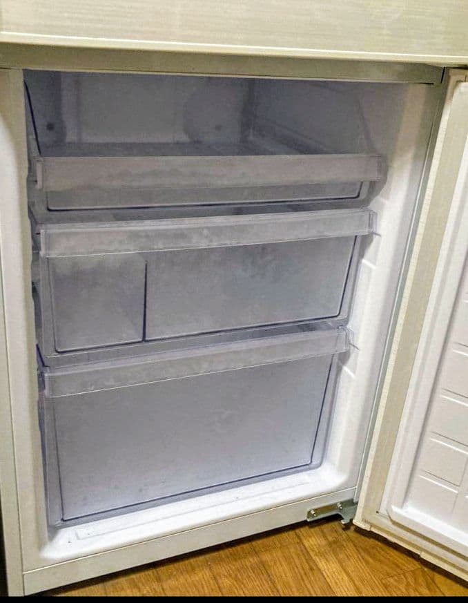 【値下げしました】SHARP冷蔵庫 SJ-PD27D-W 2017年製