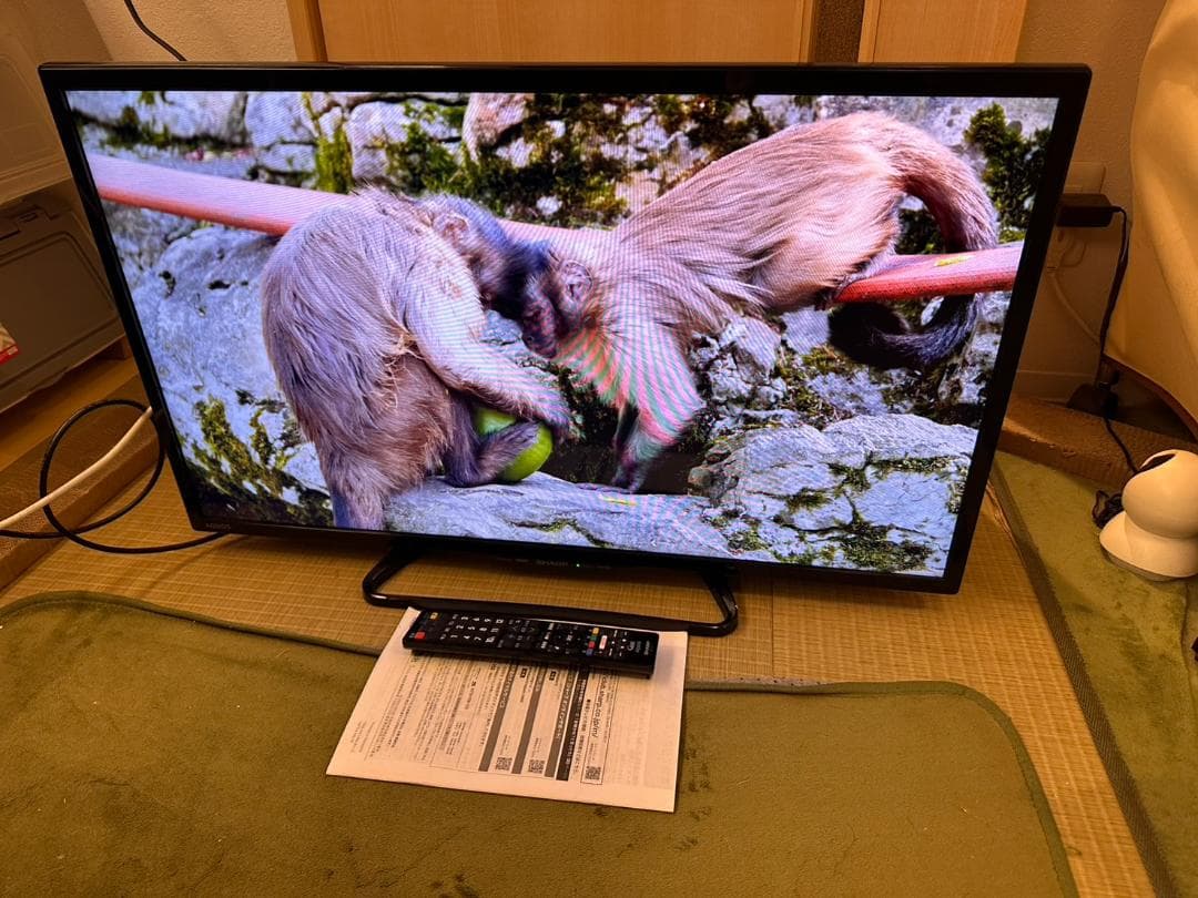 SHARP シャープ　32型　スマートテレビ LC-32W35 17年　極美品！