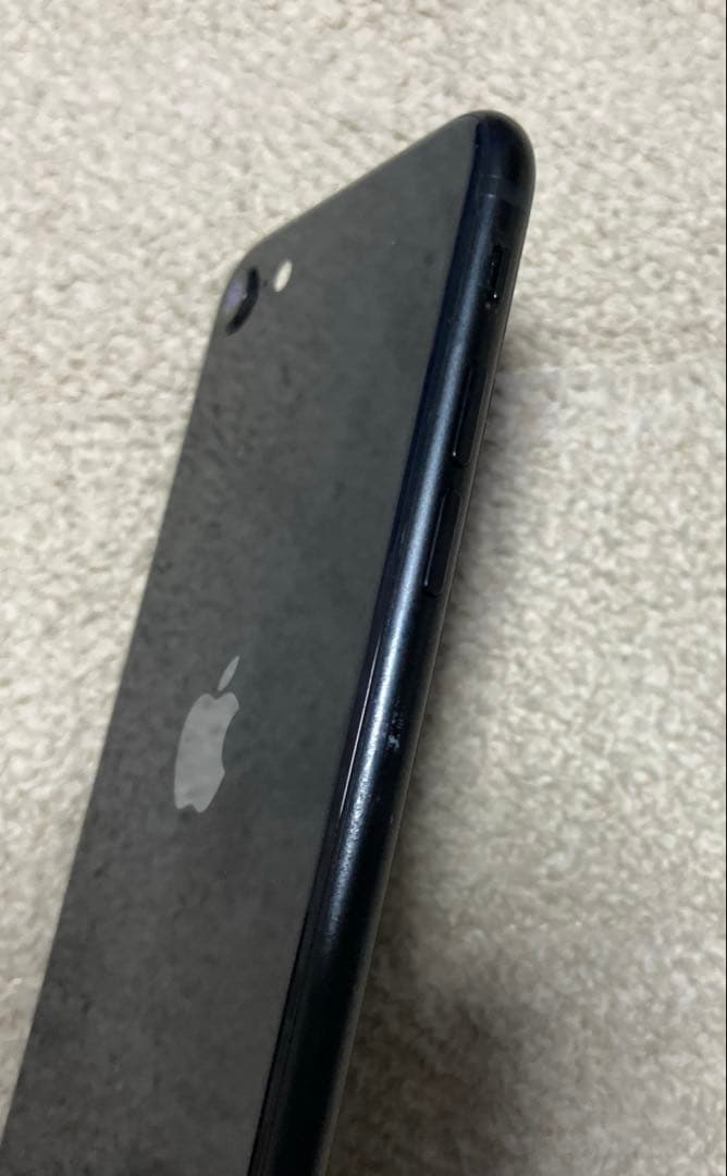 スマートフォン本体 iPhone se3 64GB