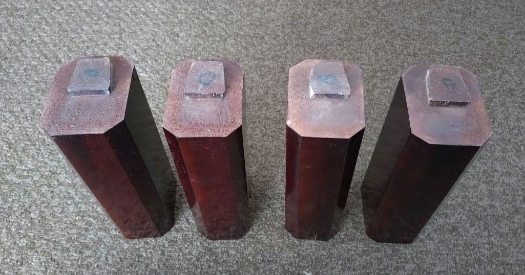 一枚板　座卓　光沢　高級感　コーティング　ローテーブル　木製