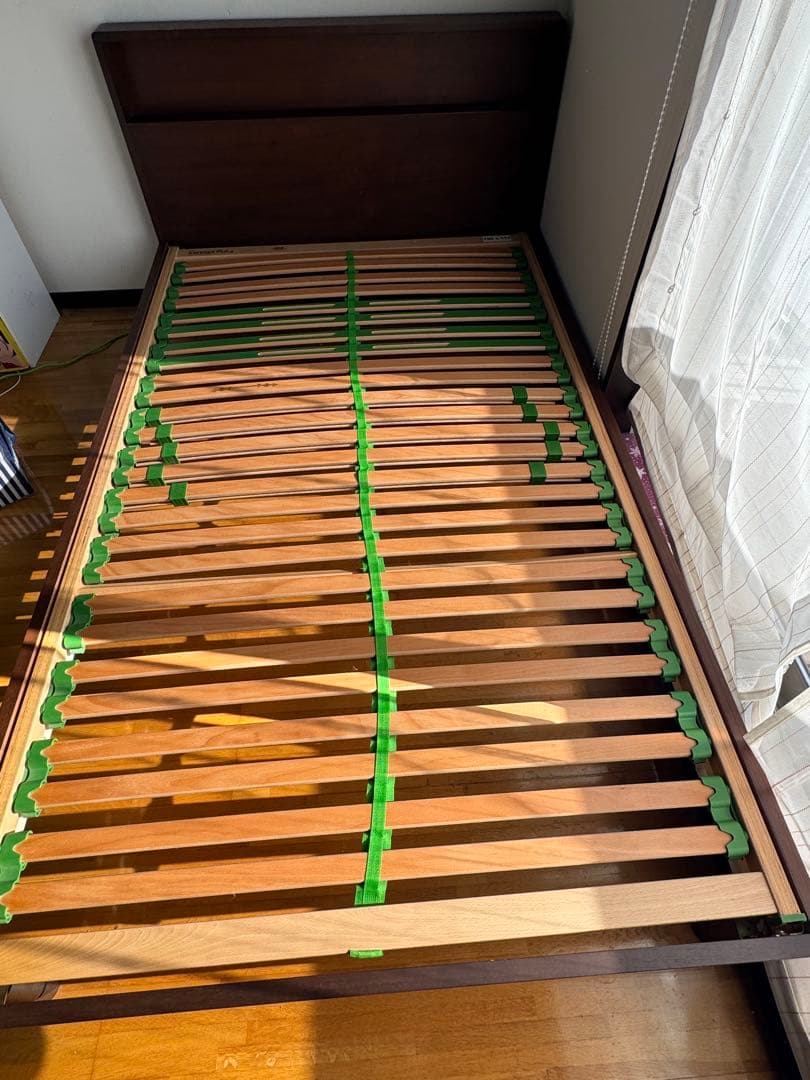 高級木材セミダブルベッドフレーム ウォルナット センベラ ウッドスプリングタイプ