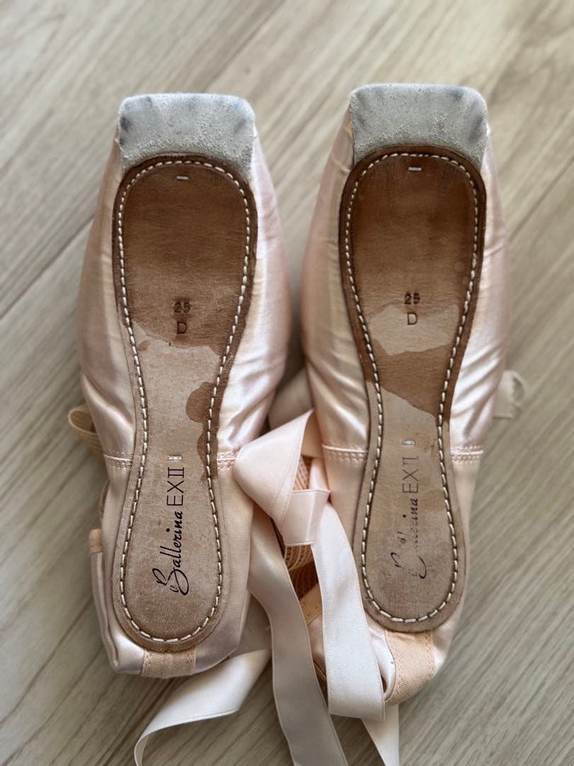 最終お値下げボンジュバレリーナ 加工済みトゥシューズ EX II 25D