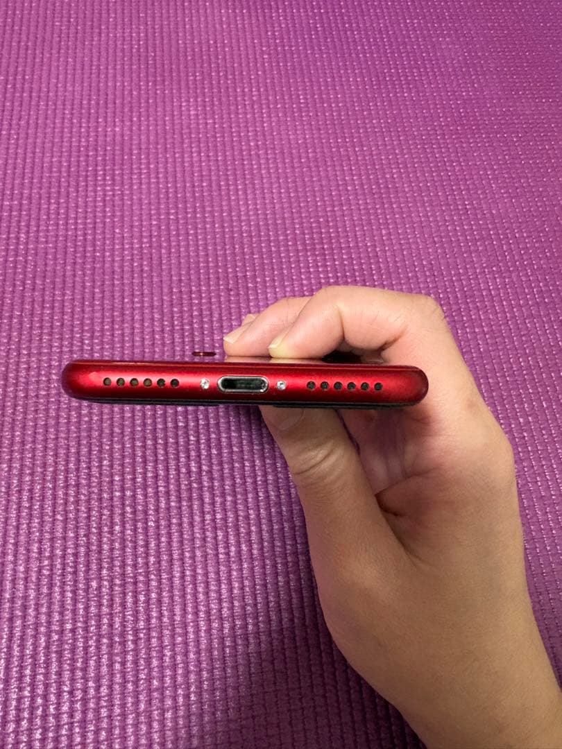 iPhone8赤 黒 本体 2台セット