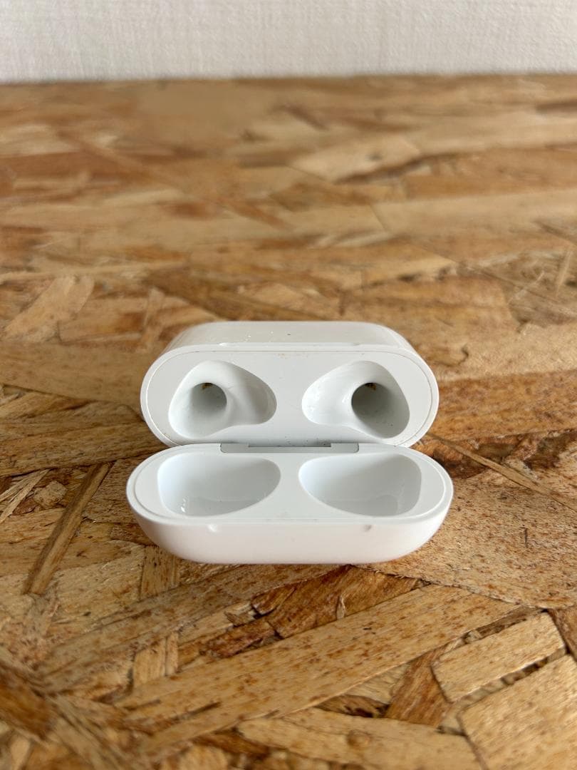 AirPods3 第3世代 MME73J/A エアポッズ 本体（ケース付き）