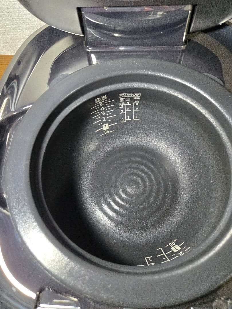 超美品　タイガー土鍋可変圧力IH炊飯器 ご泡火炊き 液晶タッチパネル