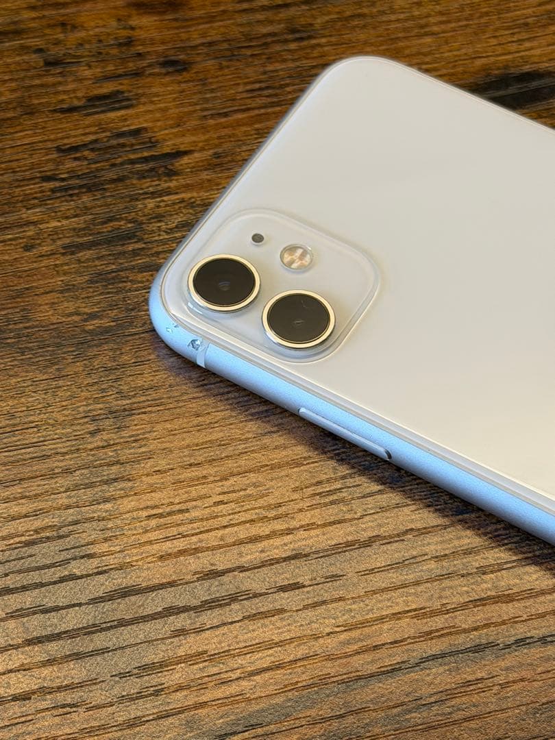 Apple iPhone 11 ホワイト128GB 本体