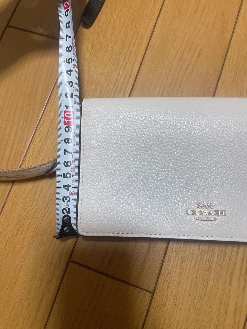 COACH ホワイトレザー ショルダーバッグ スマホショルダー ウォレット
