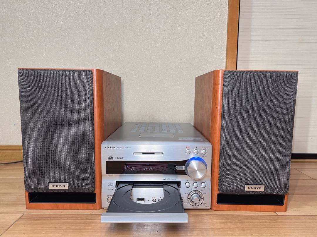 ONKYO NFR-7ミニコンポ CD/SD/USB/Bluetooth