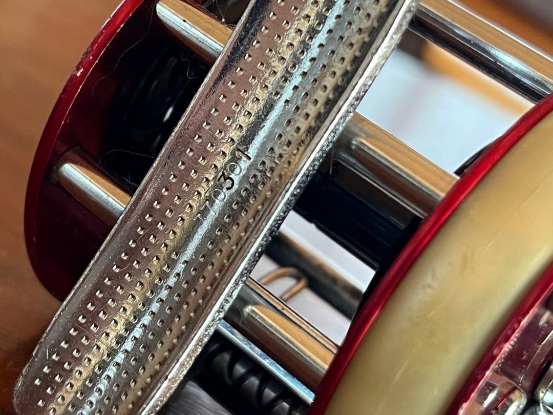 Ambassadeur 1750 A ベイトリール