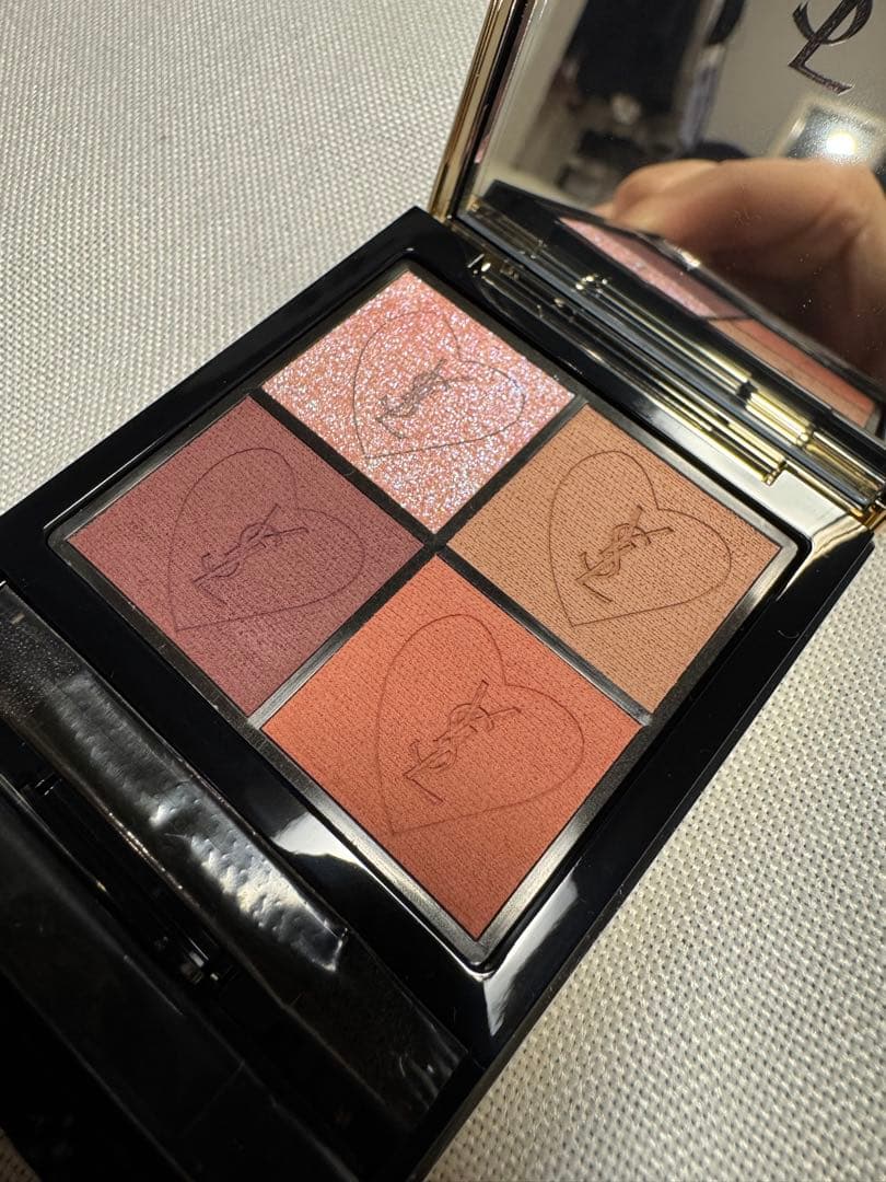 【新品未使用】イヴ・サンローラン　アイシャドウNO.125