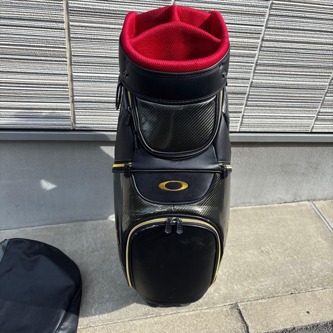 オークリー スカル キャディバッグ ブラックxゴールド　大容量