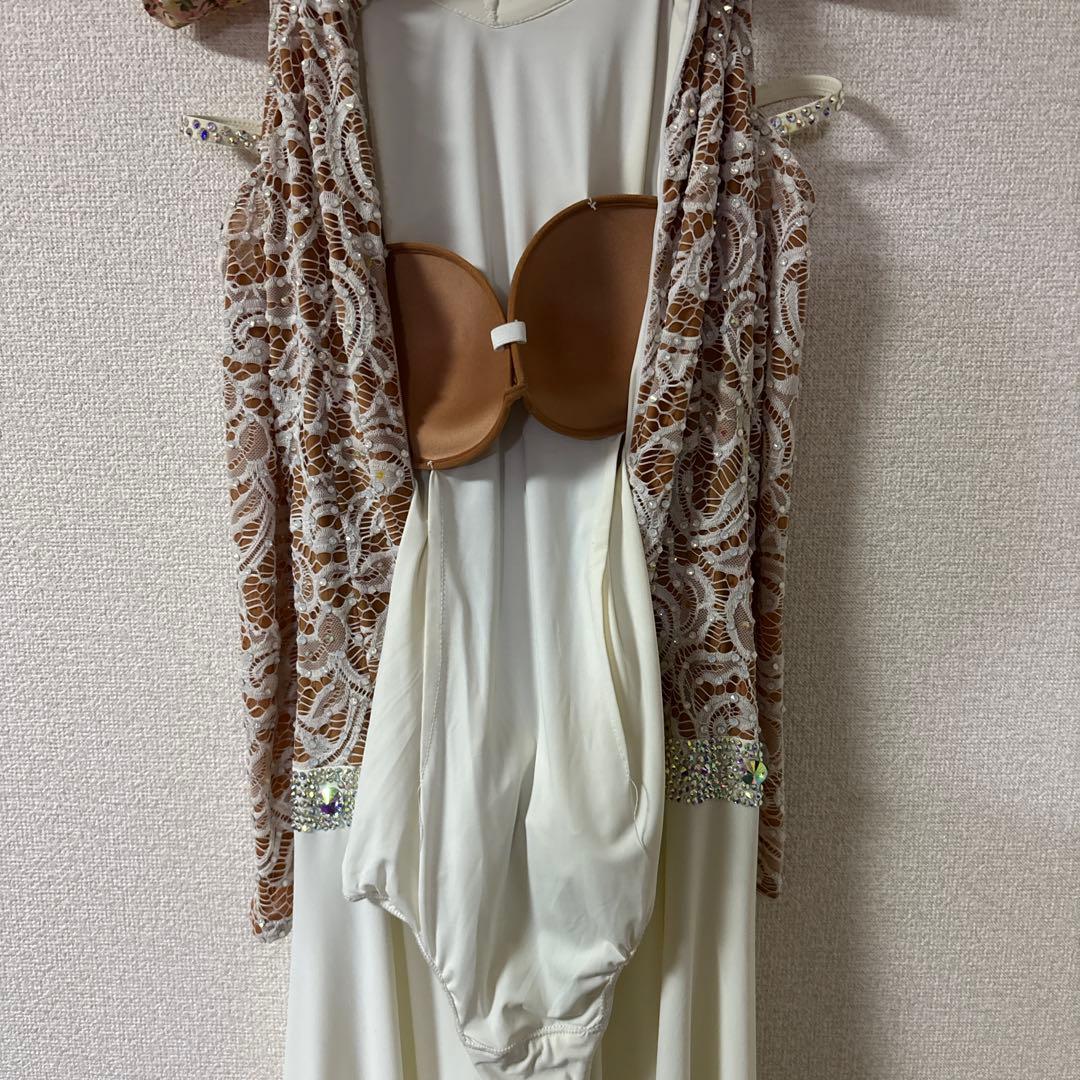社交ダンス　ラテンドレス