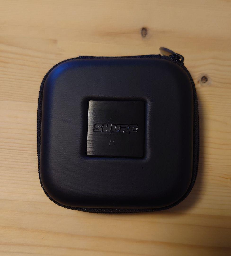 【ねこ】【箱に少し痛みあり】SHURE SE846 第二世代