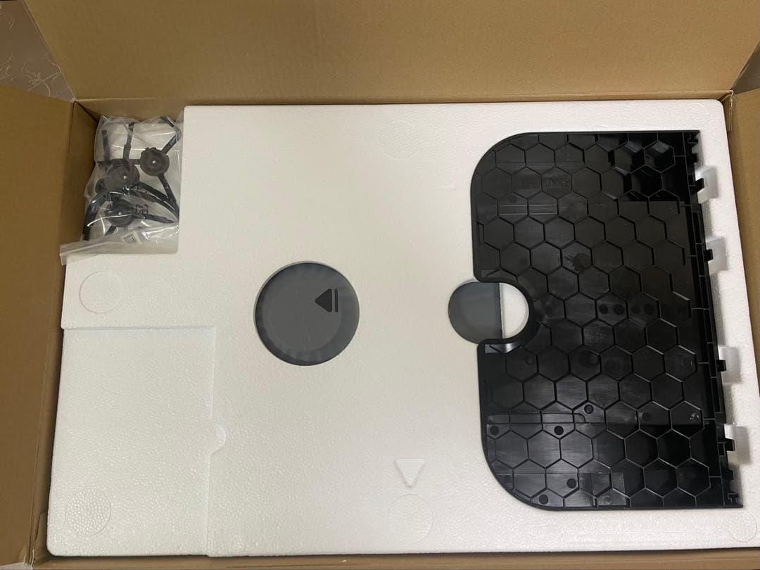 eito　美品　Roborock QR52-04 Q Revo