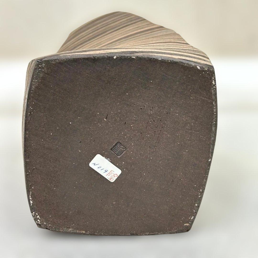 植松隆　『彩泥線紋四角扁器』　美術品　陶芸　作家物　桐箱入り