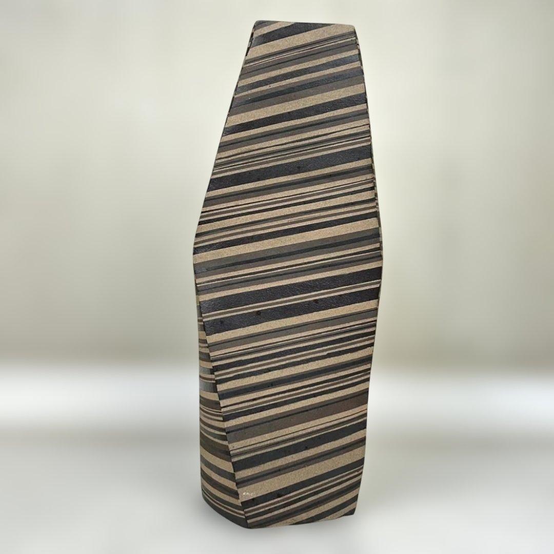 植松隆　『彩泥線紋四角扁器』　美術品　陶芸　作家物　桐箱入り