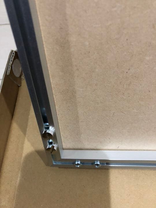 額縁　ポスター　アルミ　シルバー　アクリル板付き