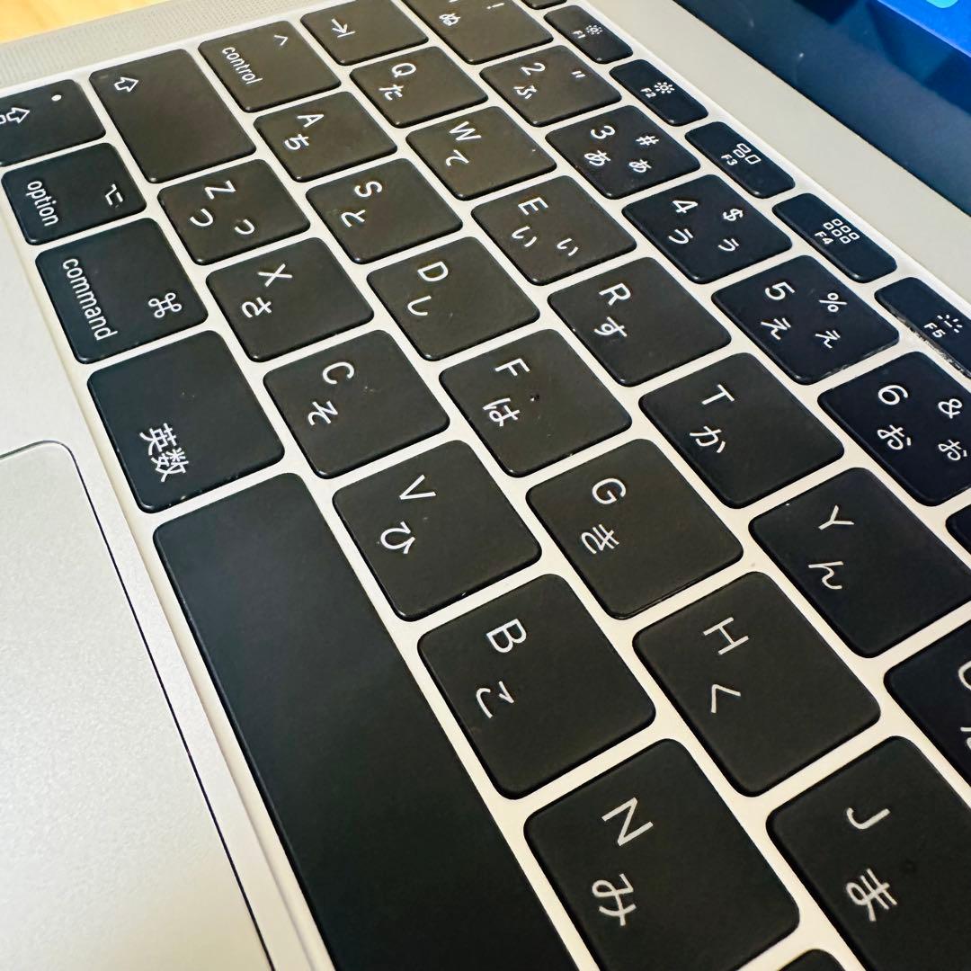 MacBook本体 MacBook Pro 13 inch 2017 TB 3 ports