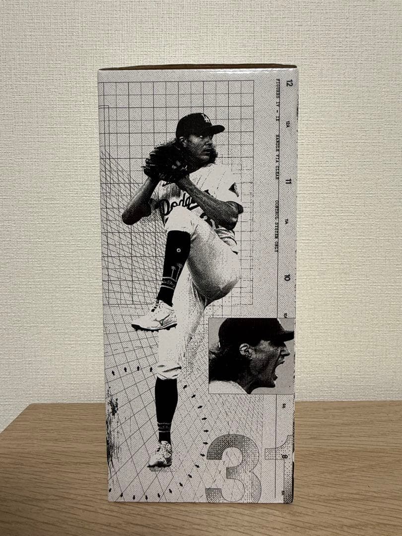 【限定品・未開封】タイラー・グラスノー ボブルヘッド25/9/18 ドジャース