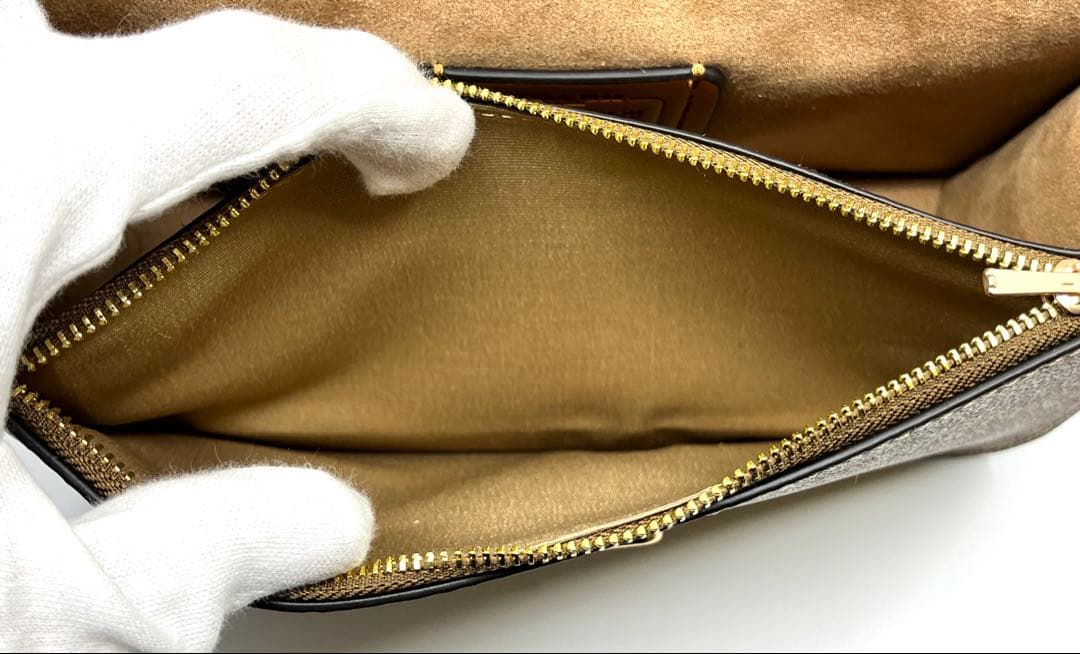 【新品・未使用】COACH フラップ ショルダーバッグ ブラウン シグネチャー