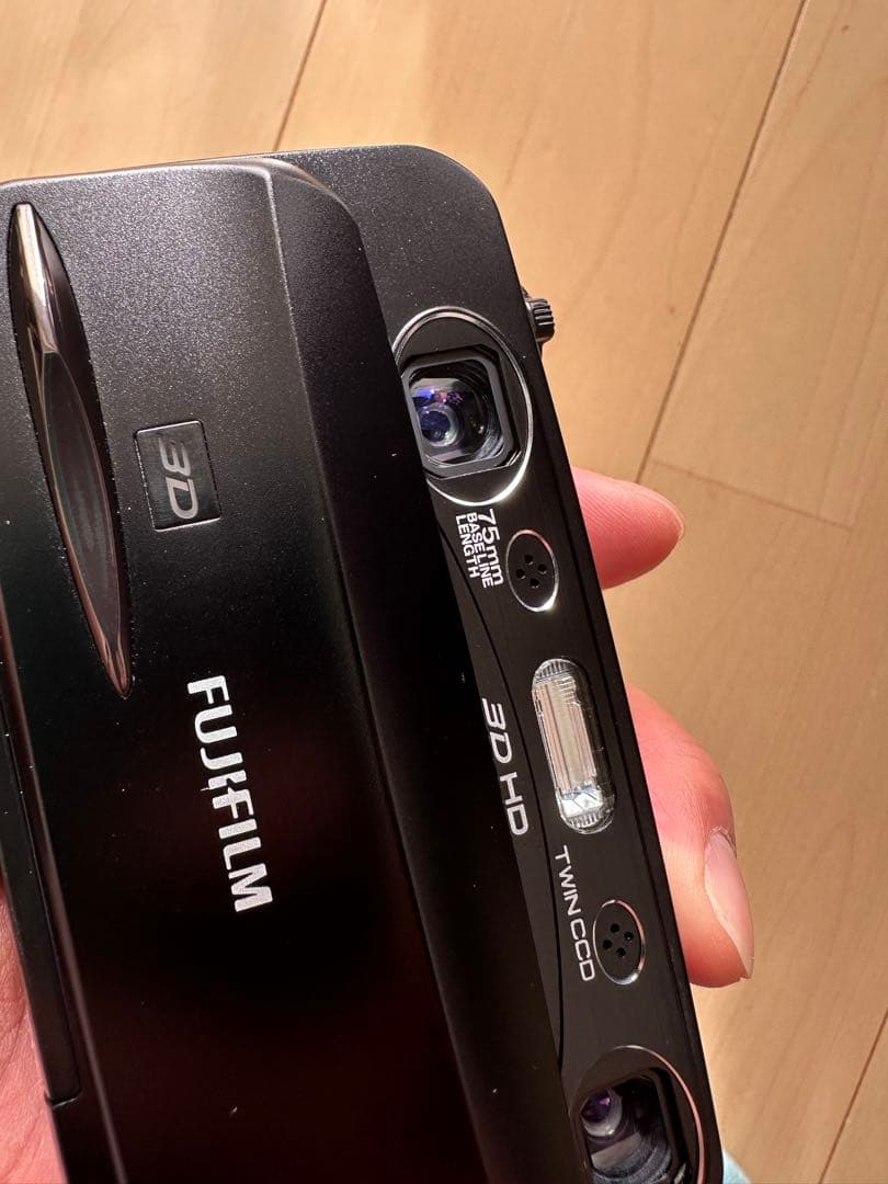 デジタルカメラ FUJIFILM FinePix REAL 3D W3