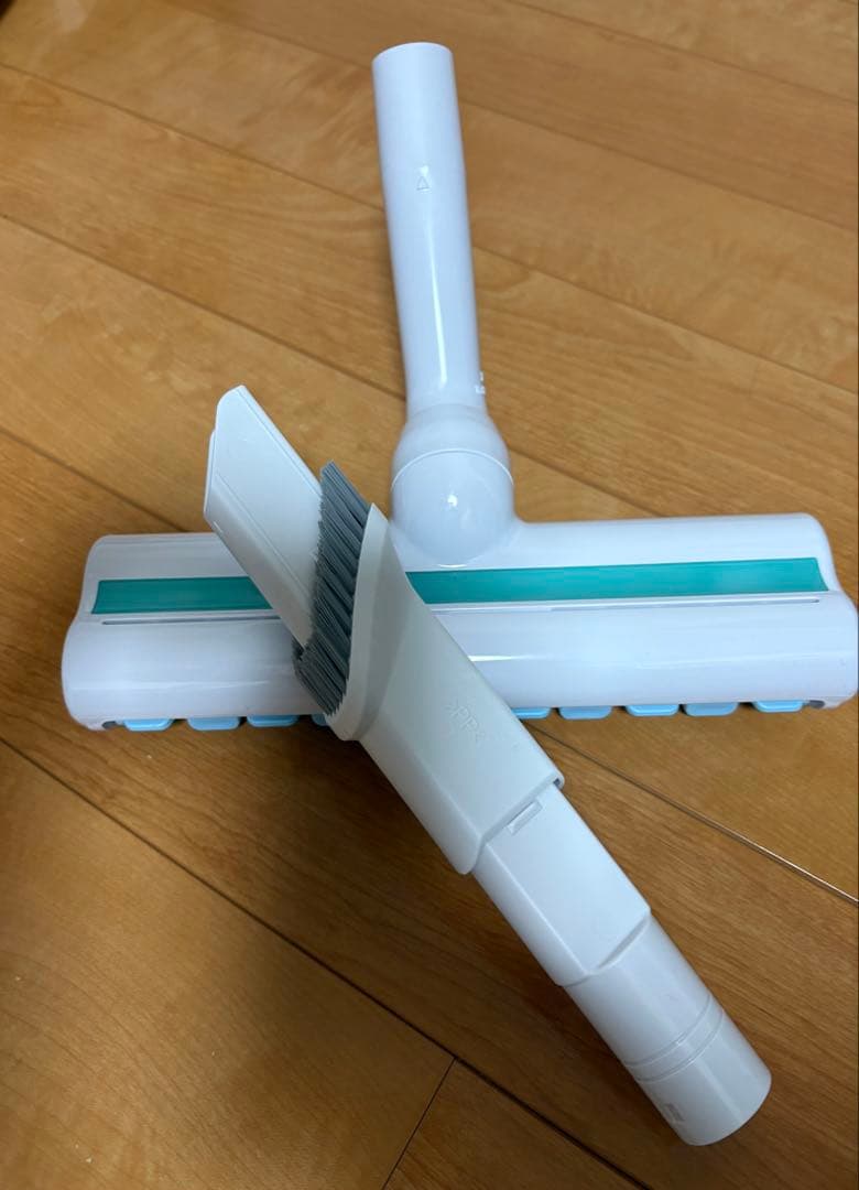 Panasonic セパレート型コードレススティック掃除機 MC-NX810KM