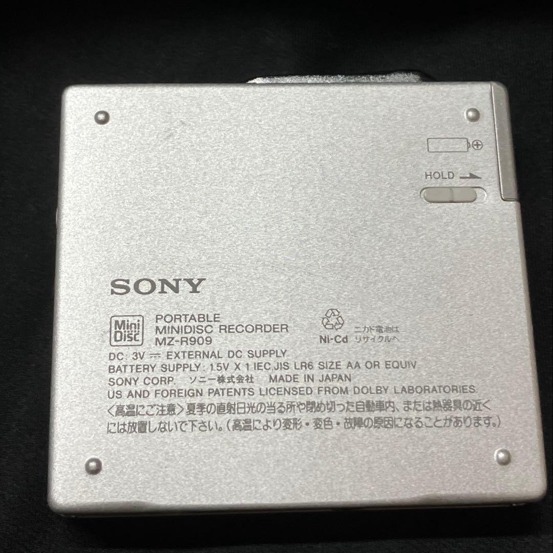 SONY MZ-R909 MDウォークマン ジャンク扱い　B2293