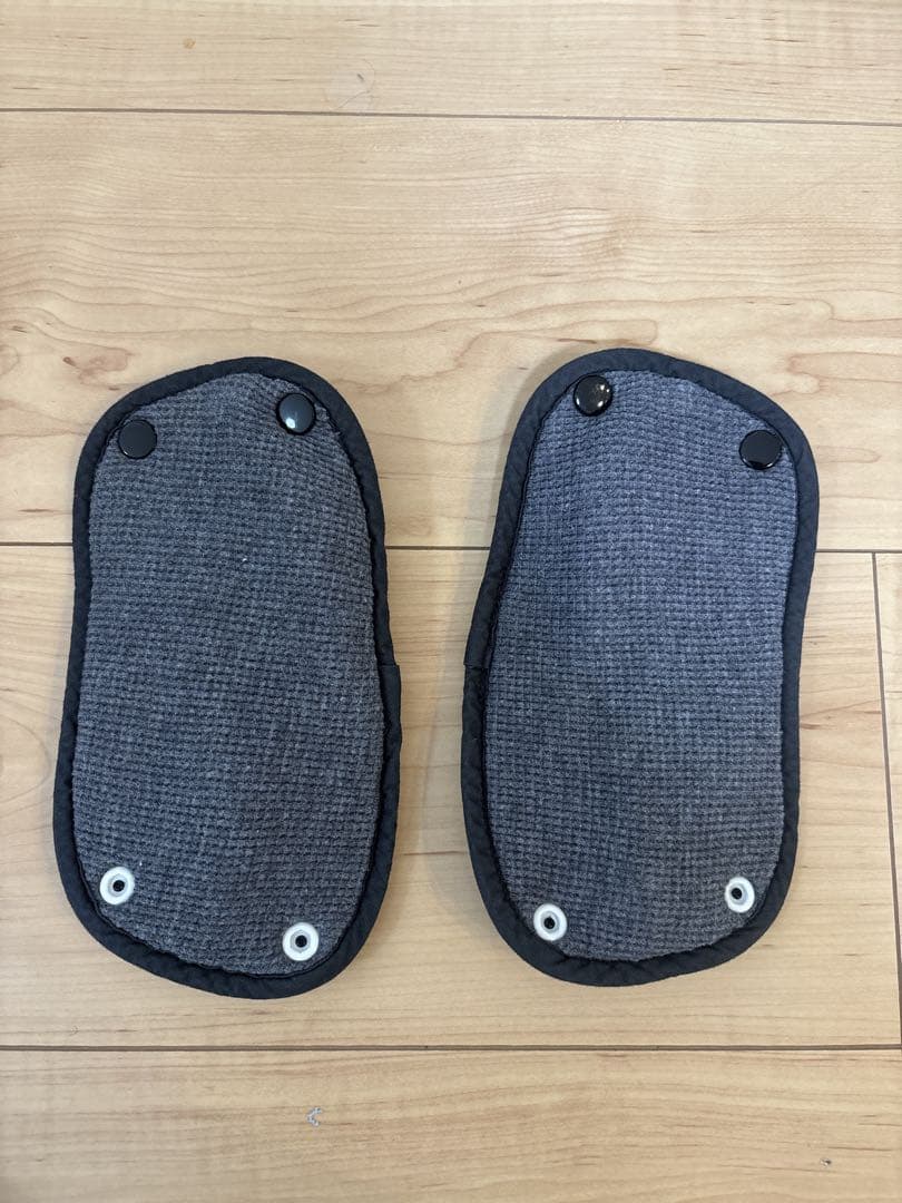 ベビービョルン HARMONY ブラックよだれカバーセット