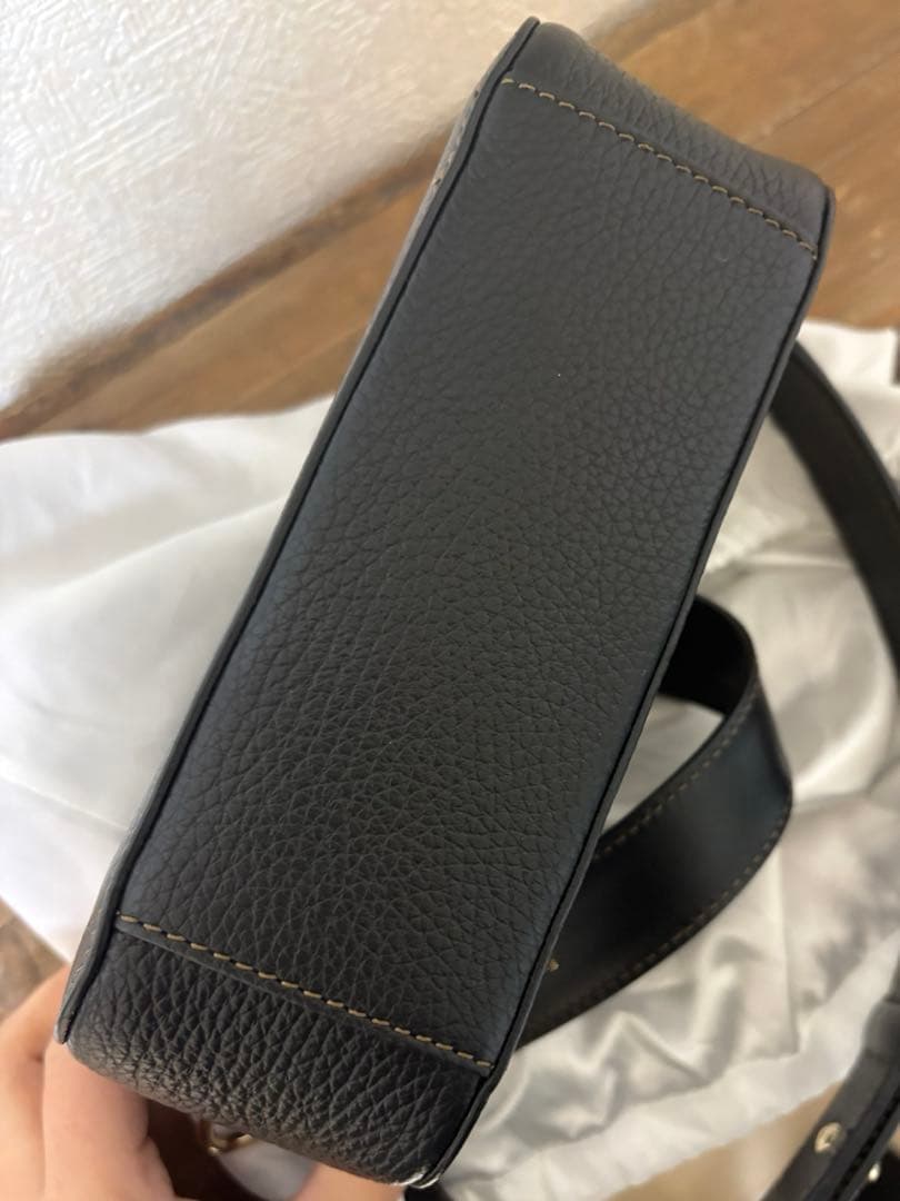 FURLA 革ショルダーバッグ