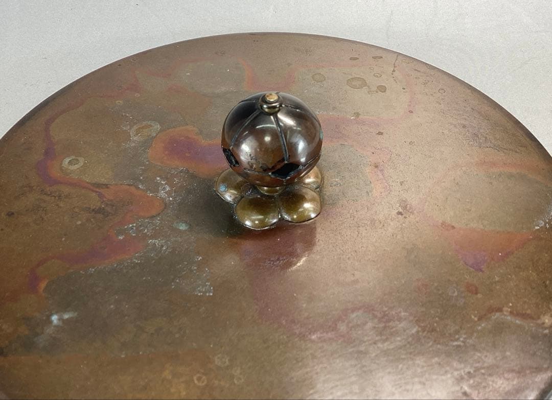 般若勘渓　時代写　老松紋　真形釜　(共箱)