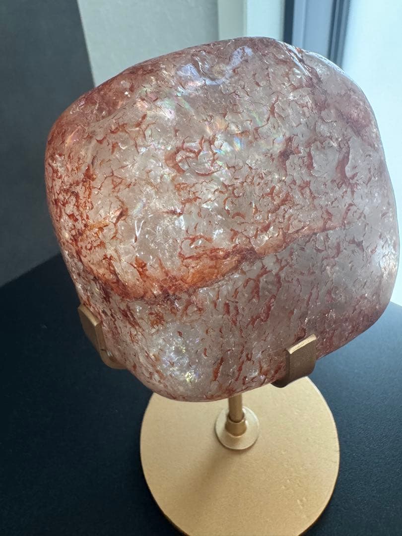 溢れる虹　ノンポリッシュ ファイヤークォーツ（ブラジル産／専用スタンド付き）