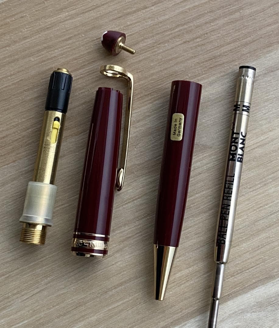 未使用に近い　モンブラン ボルドー色x ゴールド 164 クラシック ボールペン