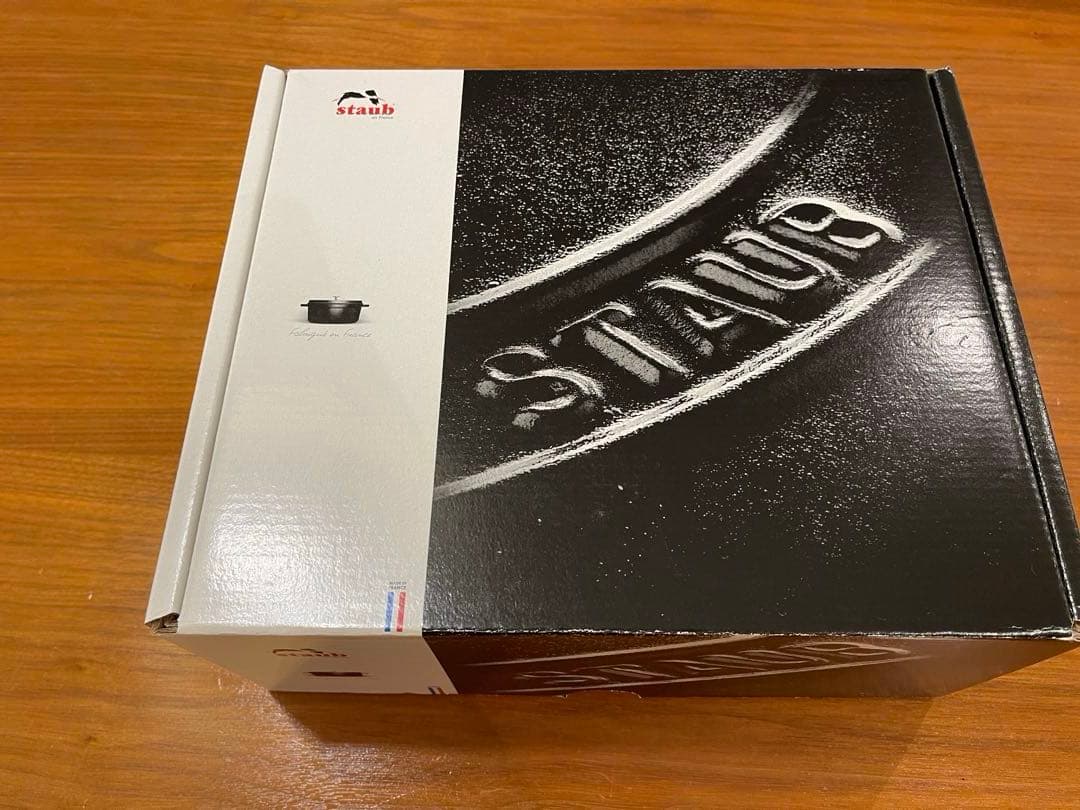 ストウブ×ミナペルホネン　フォレストココット　オーバル　２３ｃｍ　バジルグリーン