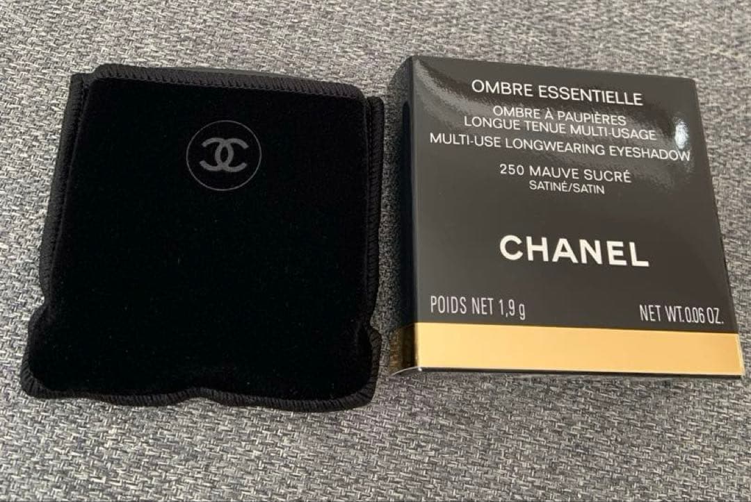 限定品　CHANEL アイシャドウ 250 モーヴ シュクレ