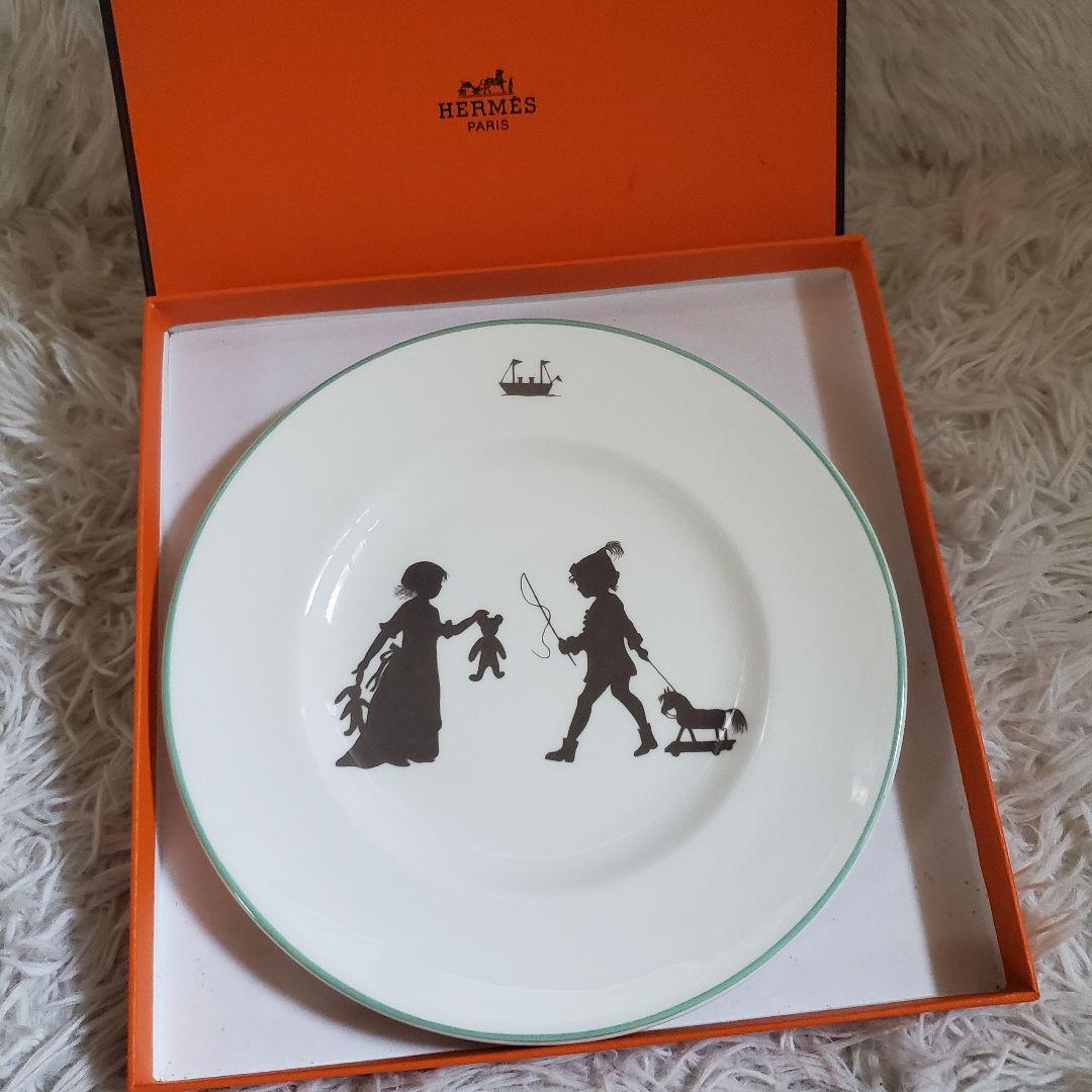 極美品 HERMES エルメス シルエット デザートプレート 20cm 箱付