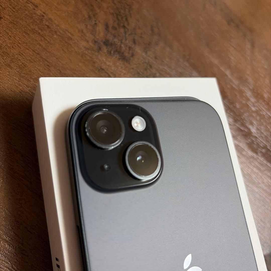 Apple iPhone 15 256gb ブラック本体