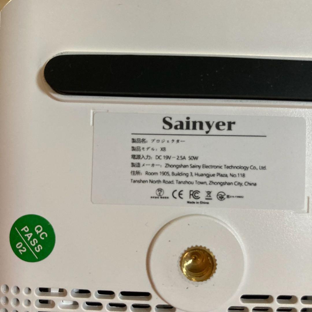 ★Android TV搭載★超短投★三脚付きプロジェクター 家庭用