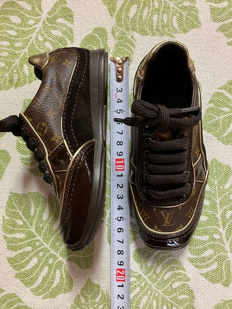 新品未使用品Louis Vuitton キッズスニーカー